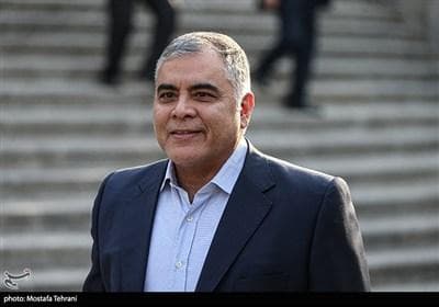 پاک‌نژاد: در 4 ماه اول امسال 630هزار بشکه نفت بیشتر فروختیم