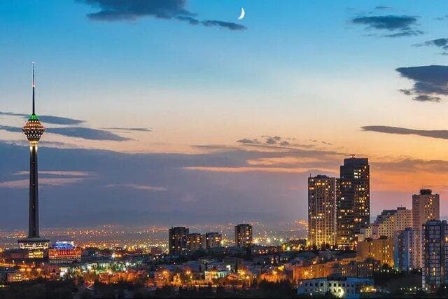 برج میلاد فردا تعطیل شد