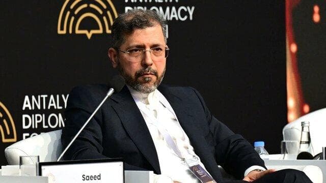 خطیب‌زاده: بین عراقچی و ویتکاف کانال مستقیم وجود دارد/ انگشت ما روی ماشه است