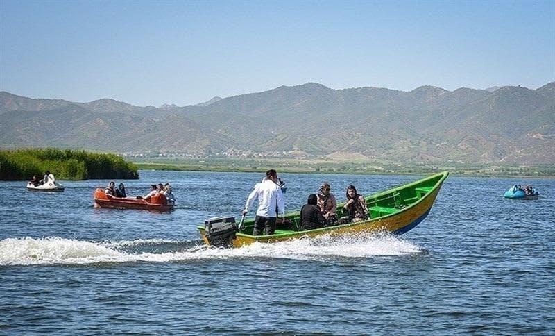 زریبار قربانی بی‌مدیریتی؛ دریاچه‌ای که چندین صاحب دارد!