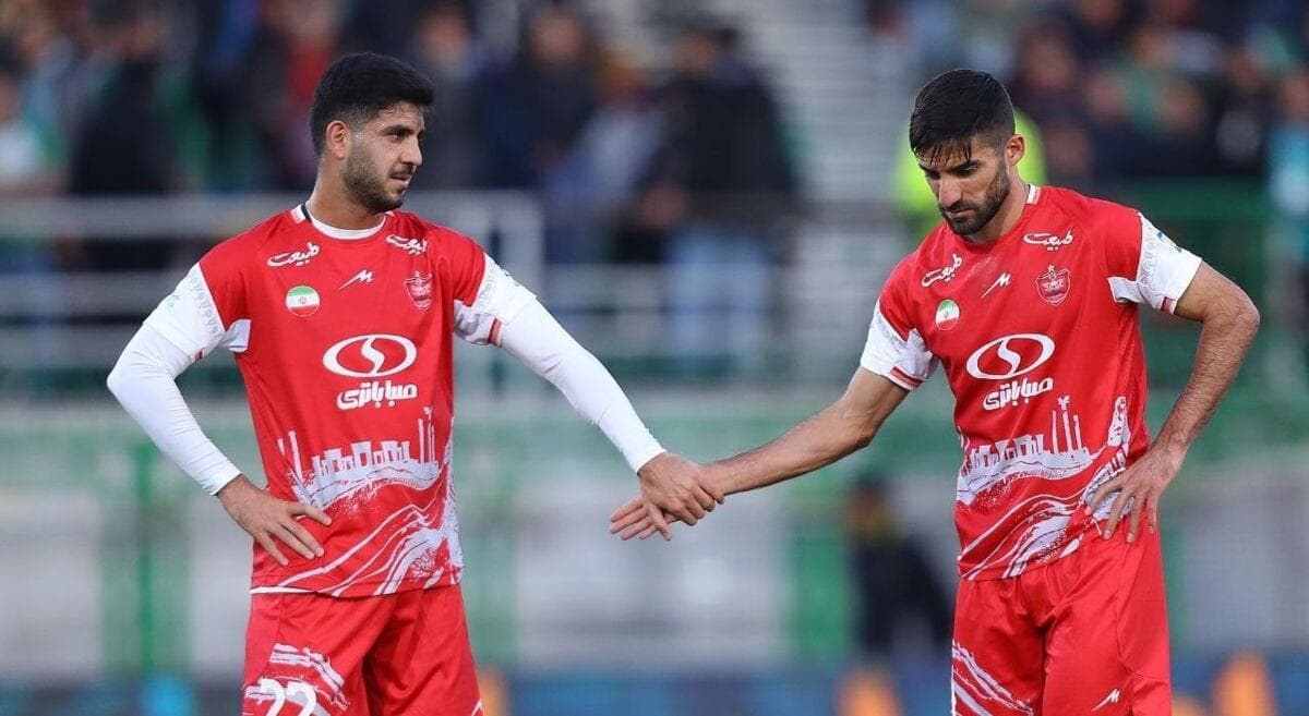 عجیب‌ترین تصمیم از وحید هاشمیان/ یک هافبک میانی در وینگرستان پرسپولیس!