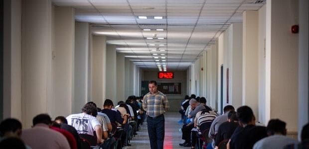 دفترچه انتخاب رشته کنکور ۱۴۰۴ منتشر شد؛ آغاز انتخاب رشته از سه شنبه