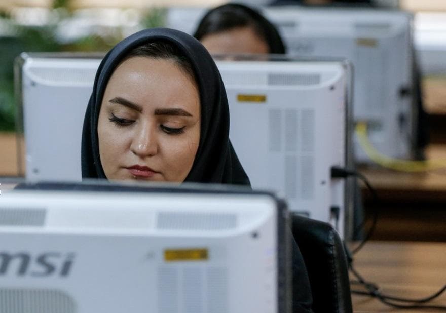 ساعت کاری ادارات و بانک ها تا پایان شهریور تغییر نمی کند