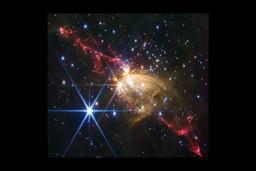 عکس «جیمز وب» از ستارهای با یک مشعل کیهانی