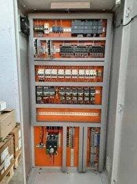 نصب ژنراتور برق برای پایدار سازی شبکه ارتباطات در شهر تخت سلیمان