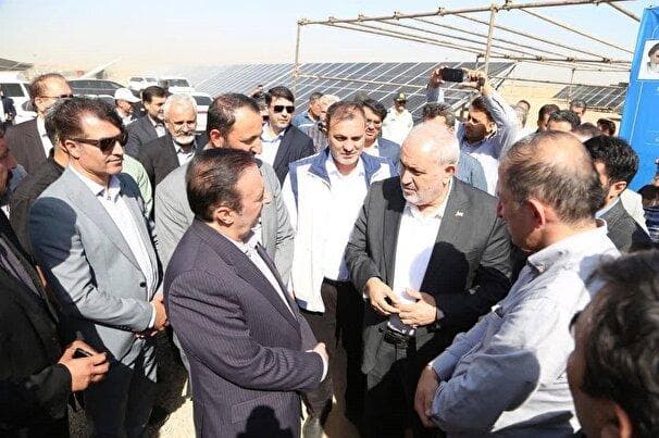 افتتاح بیش از ۱۰۰ مگاوات نیروگاه خورشیدی هر هفته در کشور