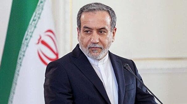 عراقچی: پزشکان ایران در همه میدان‌ها پناه مردم بوده‌اند