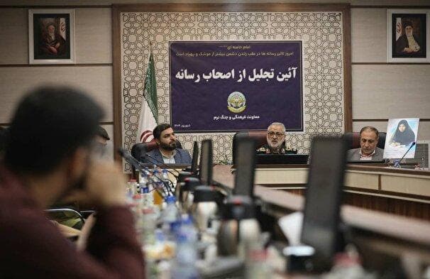 سردار شکارچی: دشمن در محاسبات خود دچار اشتباه شد