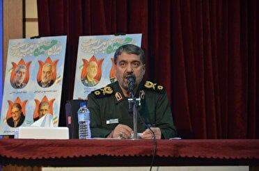 عملیات دشمن قادر به تضعیف انسجام ملی نیست