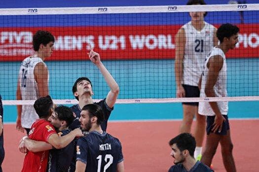 پیروزی ایران مقابل آمریکا و صعود به دیدار پایانی