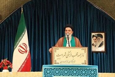 رمز پیروزی، اتحاد مردم حول محور ولی فقیه است
