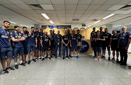 ملی پوشان والیبال ایران وارد مانیل شدند