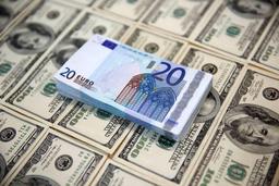 قیمت دلار و یورو در مرکز مبادله ایران؛ سه شنبه ۲۵ شهریور