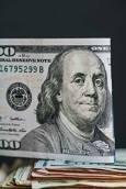 بازار دلار در بن‌بست حساس؛ مقاومت ۱۰۰ هزار تومان نقطه تعیین‌کننده مسیر آینده