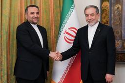دیدار سفیر جدید ایران در ساحل عاج با عراقچی