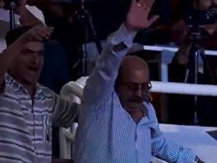 به خاطر پدرم...