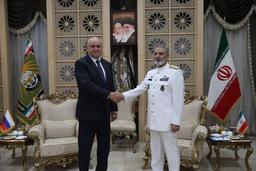 سرلشکر موسوی: ایران راه دیپلماسی را بهترین روش حل مشکلات میداند