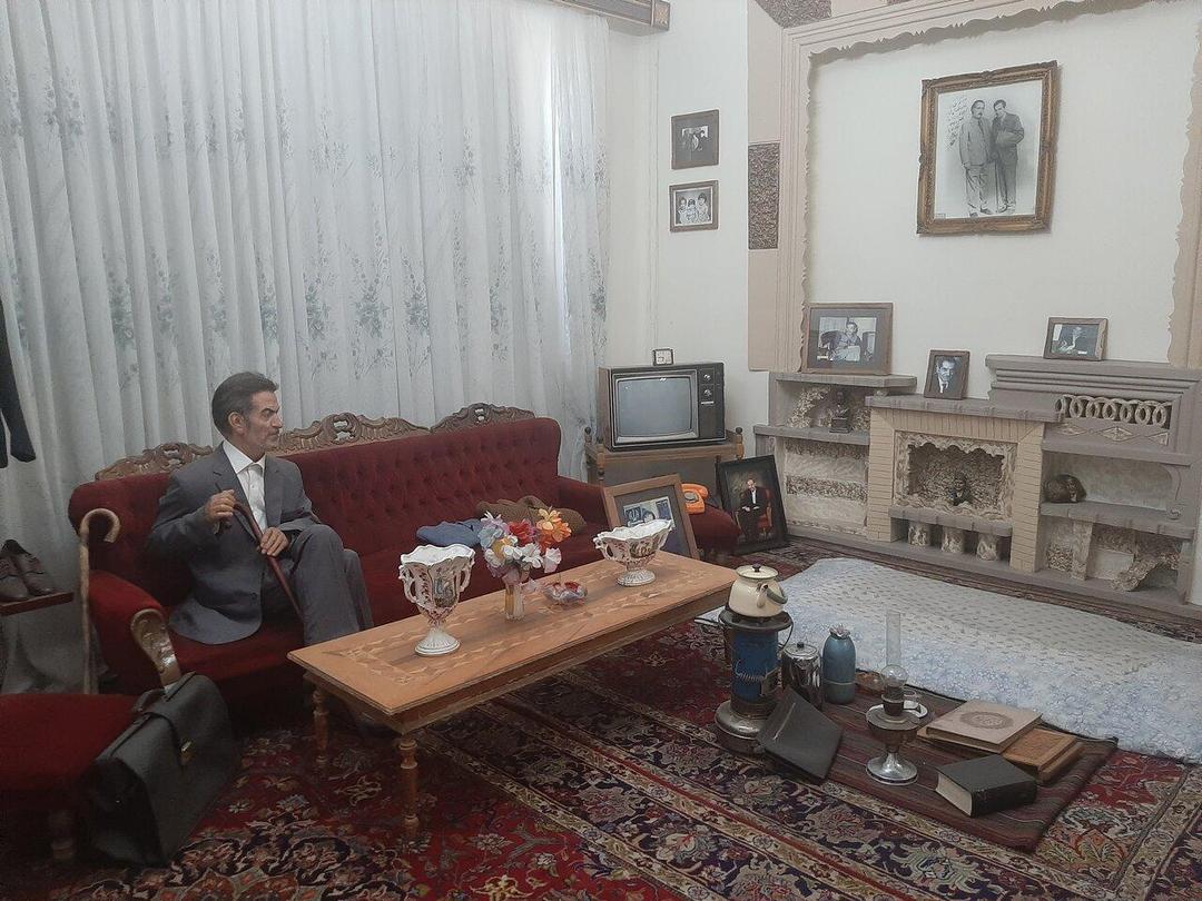 دیوارهایی که بوی شعر می‌دهند