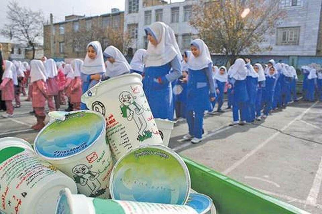 توزیع شیر رایگان در مدارس ابتدایی کل کشور