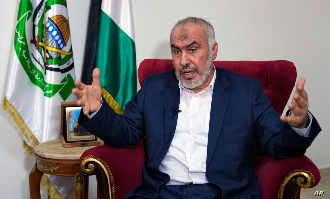 عضو ارشد حماس: زمانی که ما پیشنهاد واشنگتن را بررسی می‌کردیم، «ترامپ» برای حمله به قطر چراغ سبز نشان می‌داد/ اسرائیل دیگر هیچ خط قرمزی را رعایت نمی‌کند/ جهان عرب موضعی قاطع و متحد در برابر رژیم صهیونیستی اتخاذ کند