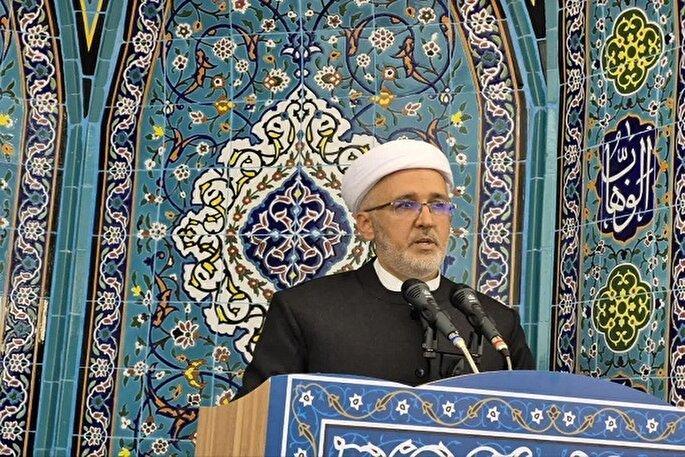جنگ تحمیلی نماد عزت و ایمان ملت ایران است