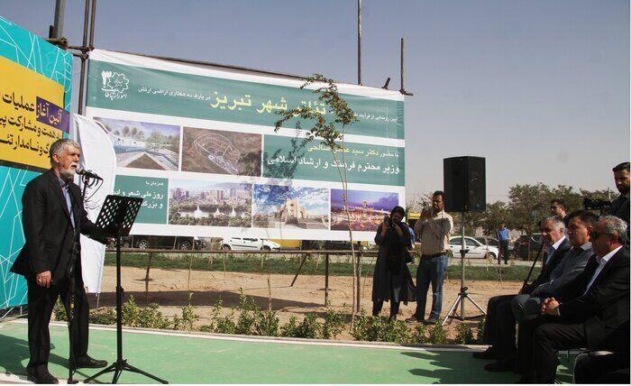 آغاز عملیات اجرایی بزرگترین باغ تئاتر کشور با حضور وزیر فرهنگ وارشاد