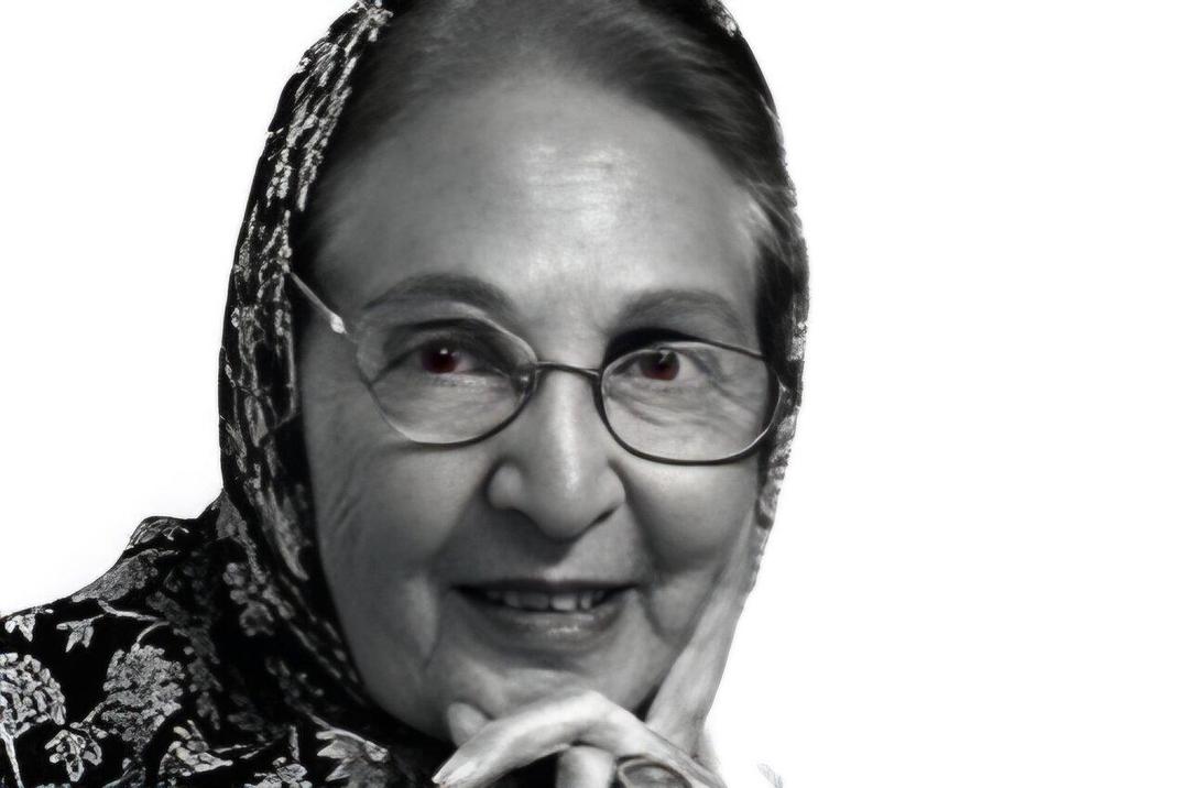 ثمینه باغچه‌بان؛ پلی میان دنیای سکوت و دنیای کلمات
