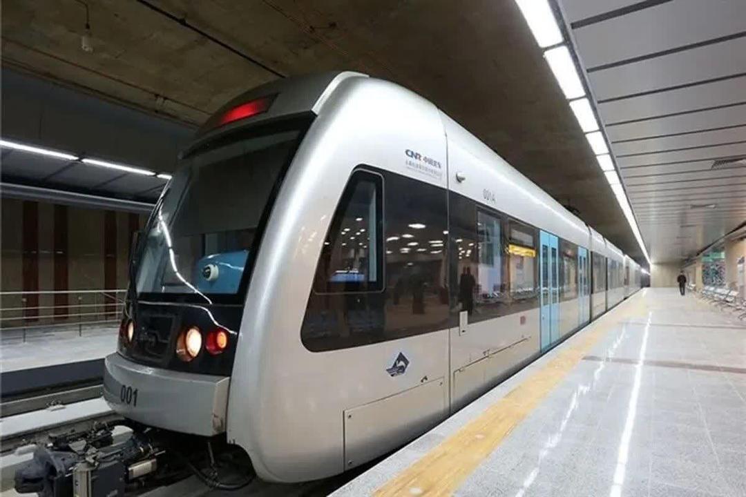 آماده‌باش قطار شهری مشهد همزمان با سال تحصیلی جدید