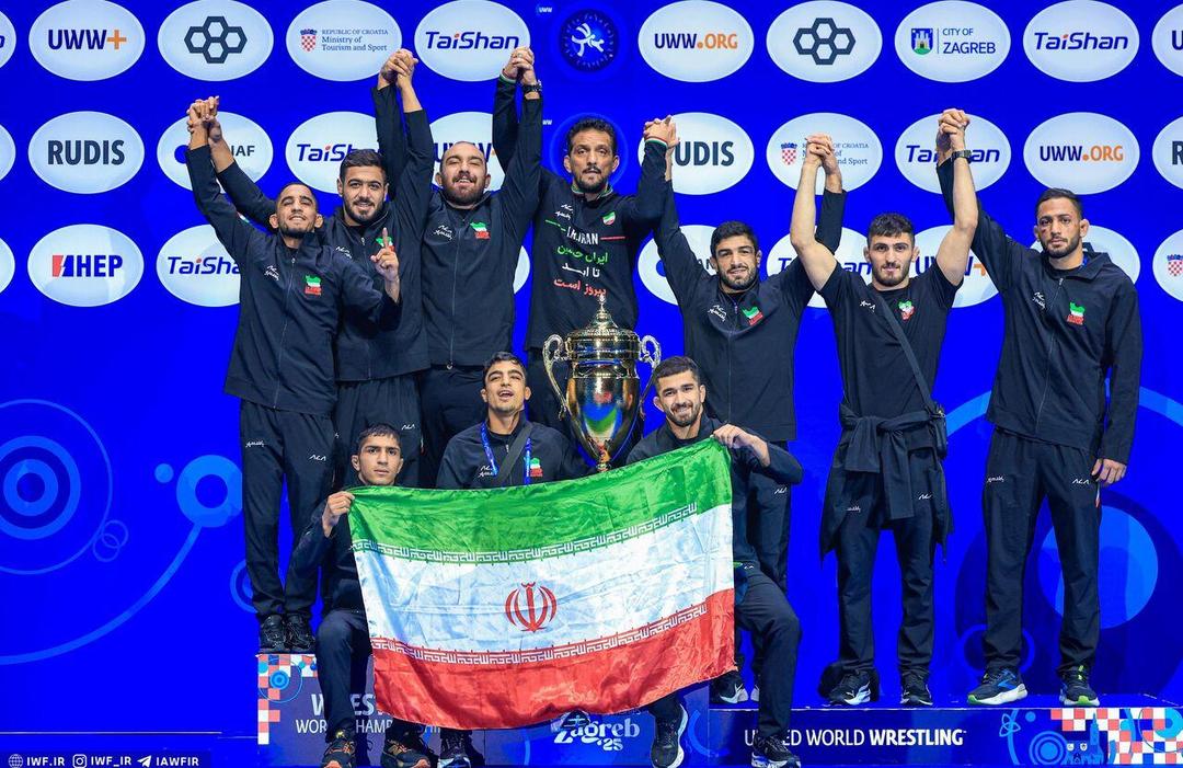 افتخارآفرینان کشتی وارد ایران شدند