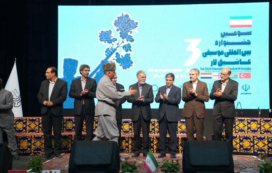 استاندار اردبیل: عاشیقلار ریشه در تاریخ آذربایجان دارد