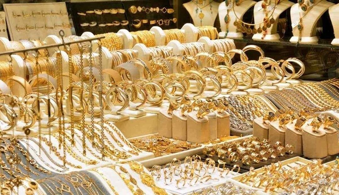 طلا همچنان امن‌ترین سرمایه ایرانیان است / نوسانات بازار تحت تأثیر تحریم‌ها و قیمت جهانی است