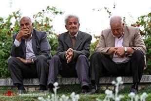 پرداخت حقوق شهریورماه بازنشستگان و مستمری‌بگیران تأمین اجتماعی آغاز شد