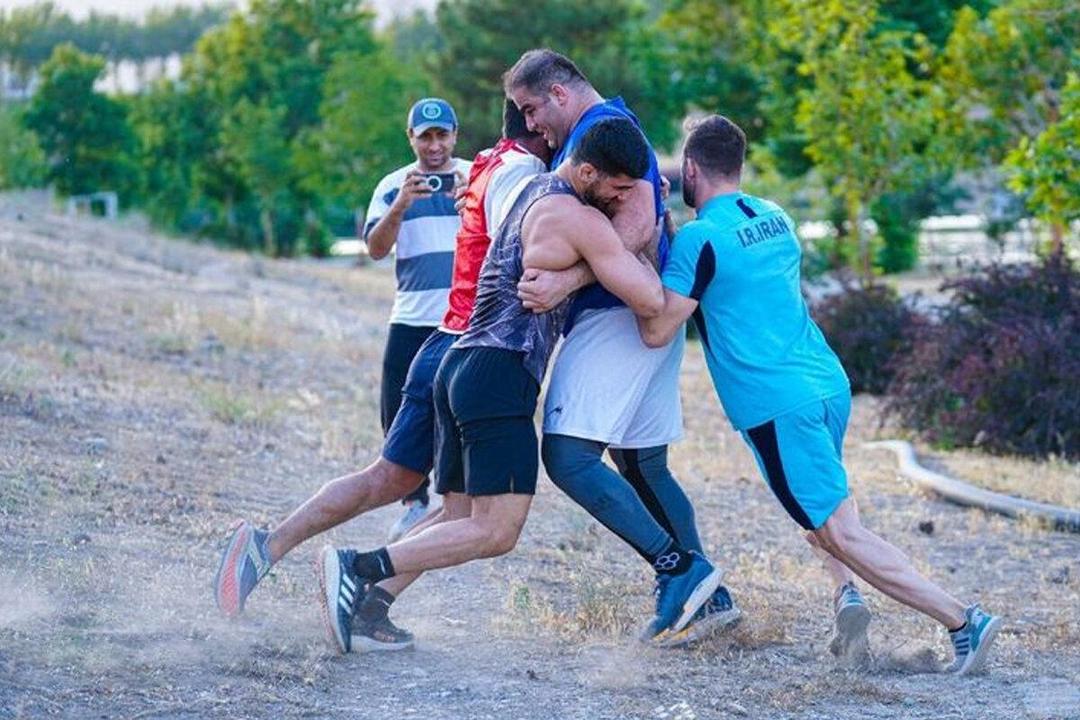 ببینید | تمرینات عجیب و طاقت‌فرسای امین میرزازاده