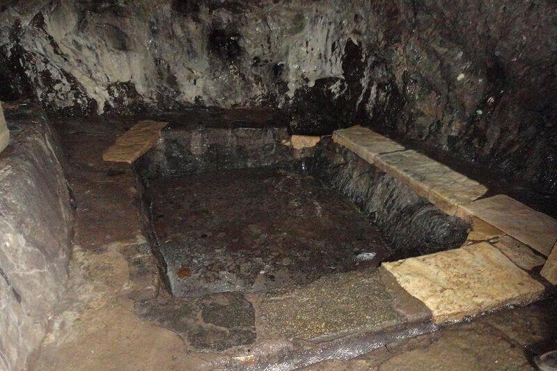 حمام سنگی؛ شاهکار معماری دست‌کند در شهرستان کوثر