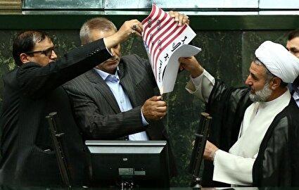 ببینید: فقط شما سکوت کنید! / تا دیروز برای مرگ برجام روزشماری می‌کردید، حال نگران بازگشت قطعنامه‌های جلیلی شده‌اید؟!