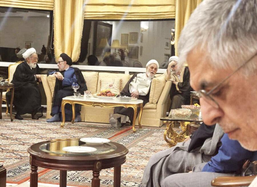 روزنامه اصولگرا:سکوت ناطق نوری در برابر سخنان کروبی به این معناست که امیدی به اصلاح وجود ندارد؟