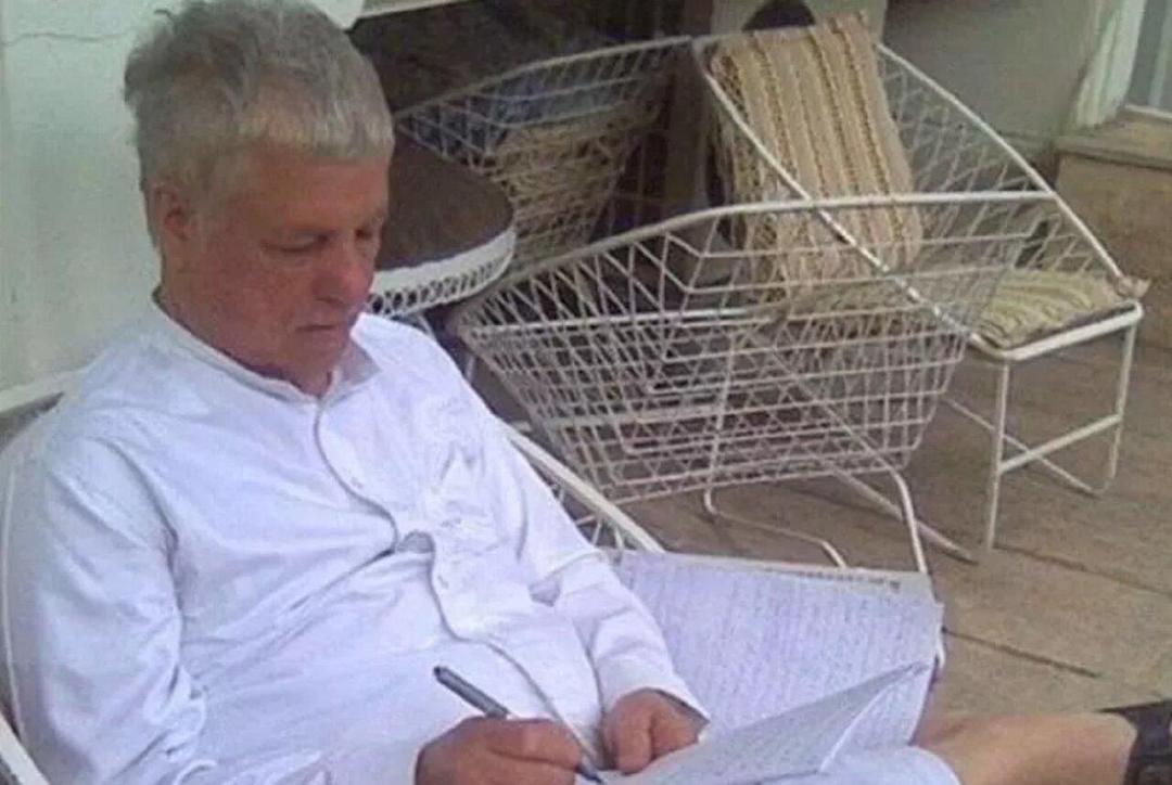 خاطرات هاشمی: وقت با مطالعه و استراحت گذشت