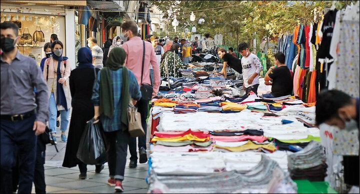 دست فروشی در تهران لاکچری شد/ اجاره پیاده‌رو از ۱۰۰ تا ۲۵۰ میلیون/ ماهانه ۱۴ میلیون تومان برای ۳ کاشی در عبدل‌آباد