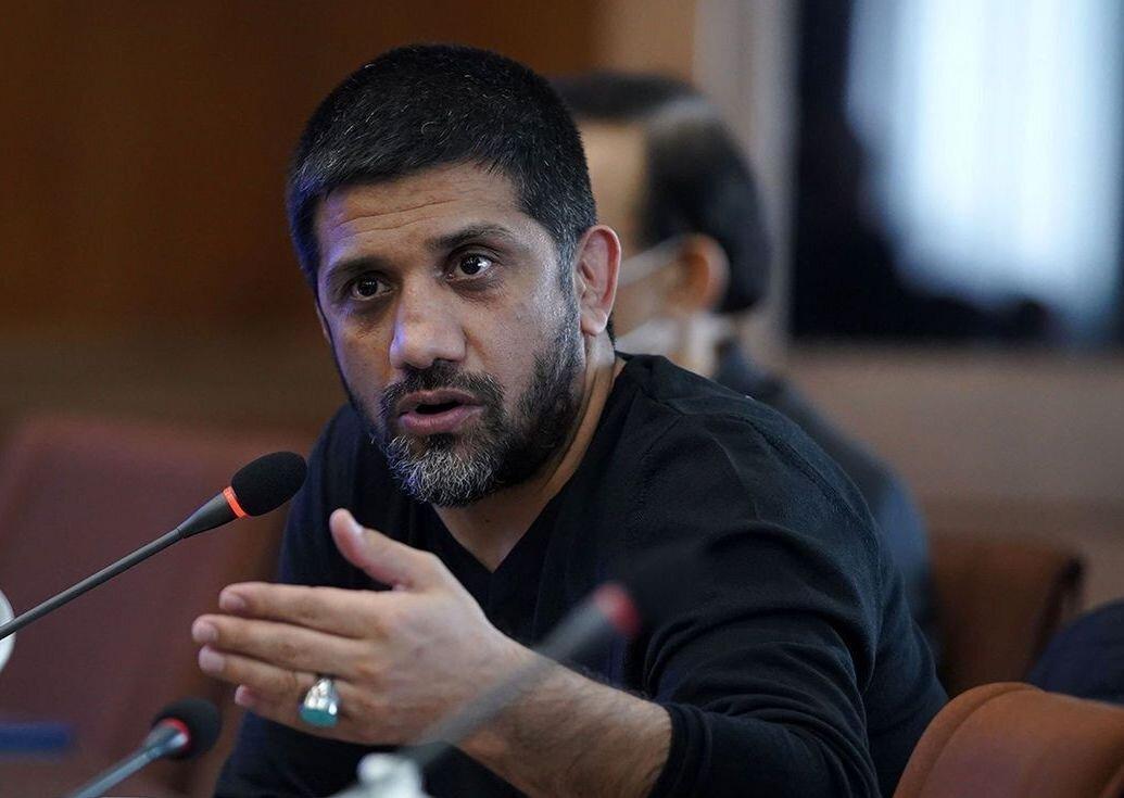 علیرضا دبیر: می‌گفتند من املاکی هستم |نمی‌گذارم خبرنگار ضد انقلاب مفت‌بری کند | خاطره‌ای که دبیر برای اولین بار از دیدارش با رهبر انقلاب تعریف کرد