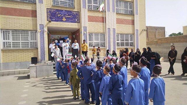 نواخته شدن زنگ شکوفه ها در مدرسه مهرعظام انابد + عکس