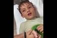 خارج کردن یک خرچنگ زنده از گوش یک کودک (فیلم)