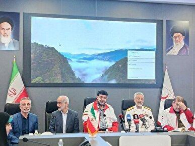 امیر سیاری: فکر می‌کنید اگر مردم نبودند نیرو‌های مسلح می‌توانستند ۸ سال جنگ کنند؟ هرگز + فیلم
