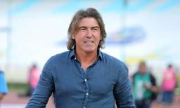 حمایت تمام‌قد هواداران از ساپینتو؛ حمله شدید استقلالی‌ها به بازیکنان