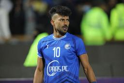 احضار دو ستاره استقلال به کمیته انضباطی