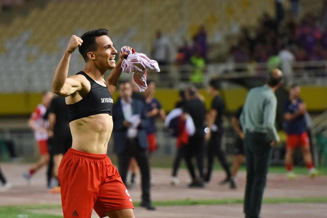 امیرحسین جی‌پی‌اس را سوزاند!