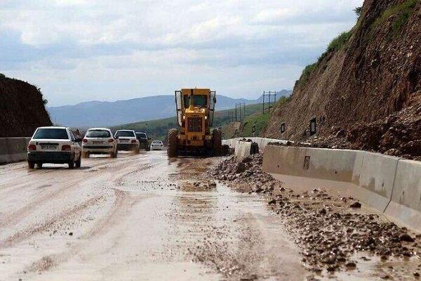 وضعیت جاده‌ها / احتمال ریزش سنگ در مناطق پرخطر محورهای شمالی