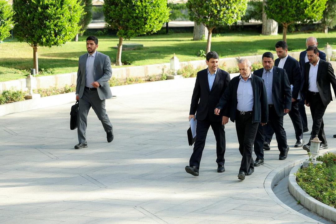 واکنش وزیر ارتباطات به ادعای نفوذ از طریق واتس آپ در جنگ ۱۲ روزه/ توصیه‌های لازم برای محافظت از گوشی مقامات انجام شده است