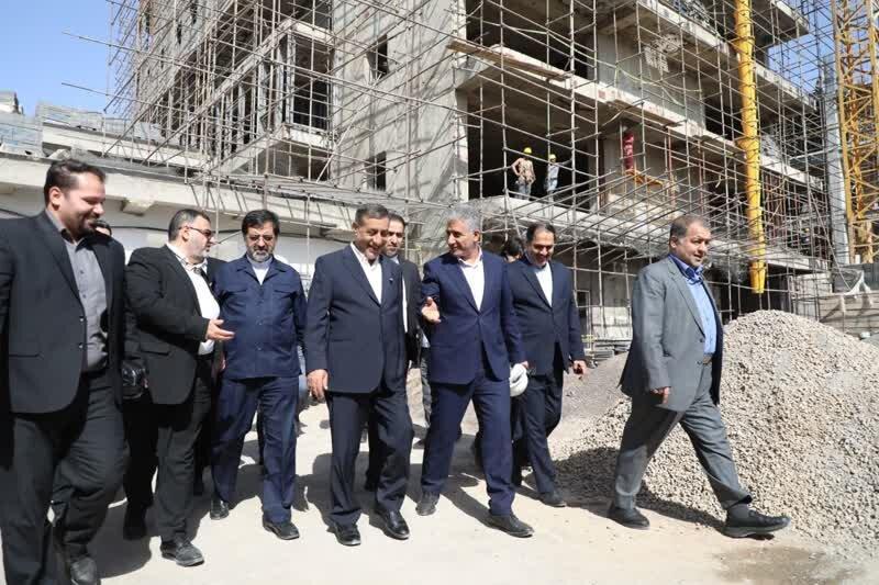 بازدید معاون رئیس‌جمهور از روند احداث بیمارستان کودکان قم