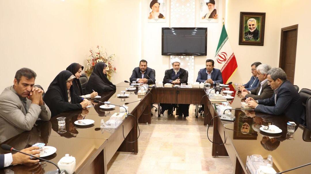 امام جمعه کرمان: نظام تعلیم و تربیت مهم‌ترین بخش خدمت‌رسانی به جامعه است