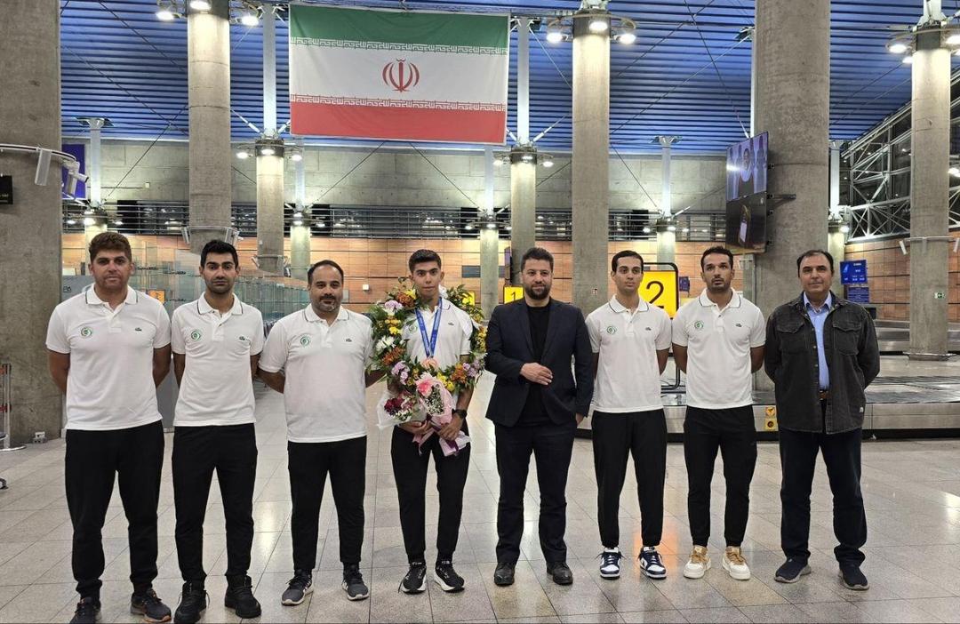 بازگشت افتخارآفرینان تیم ملی اسکیت سرعت از قهرمانی جهان به کشور